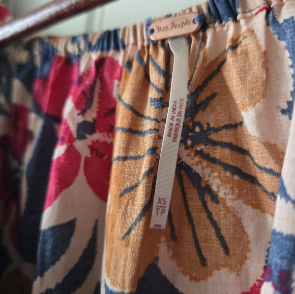 ✨️Free People Printed Maxi Dress Floral Smocked Boho XS Oversized Resort Wear - Picture 11 of 15